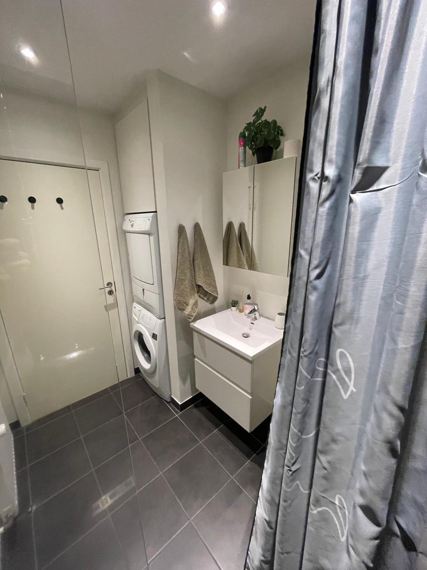 Modern Central Apt With Rooftop, Privat Balcony, & Free Parking,Next To Aarhus Attractions Экстерьер фото
